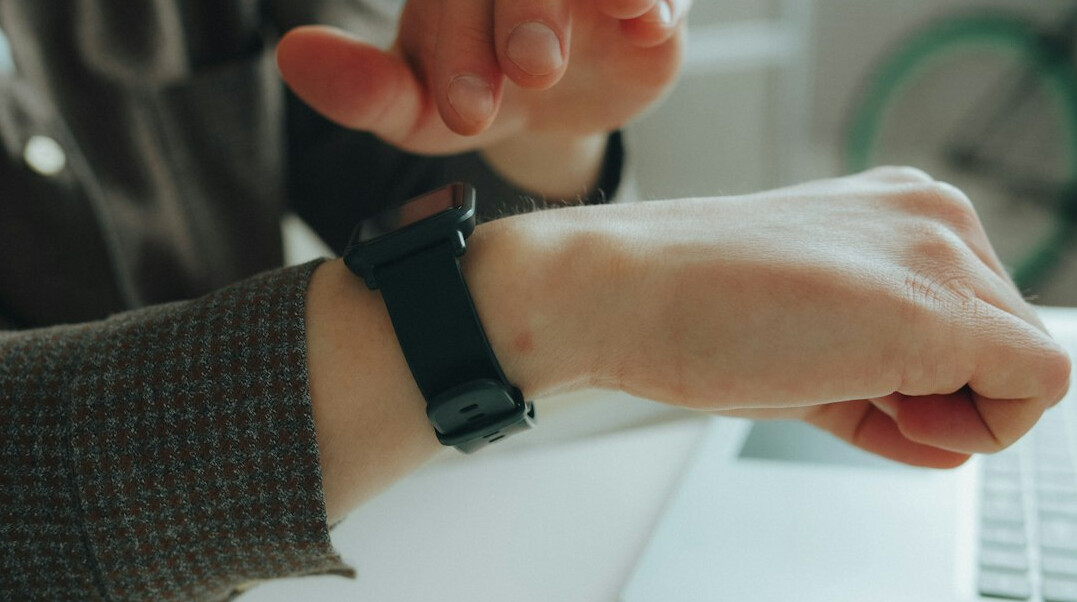 elderly person with smartwatch